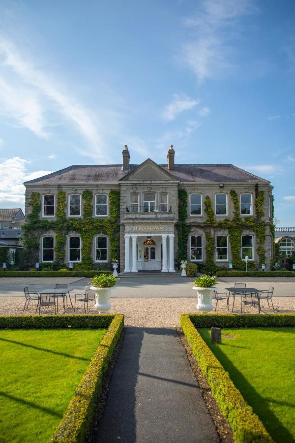 Finnstown Castle Hotel Lucan Exterior foto