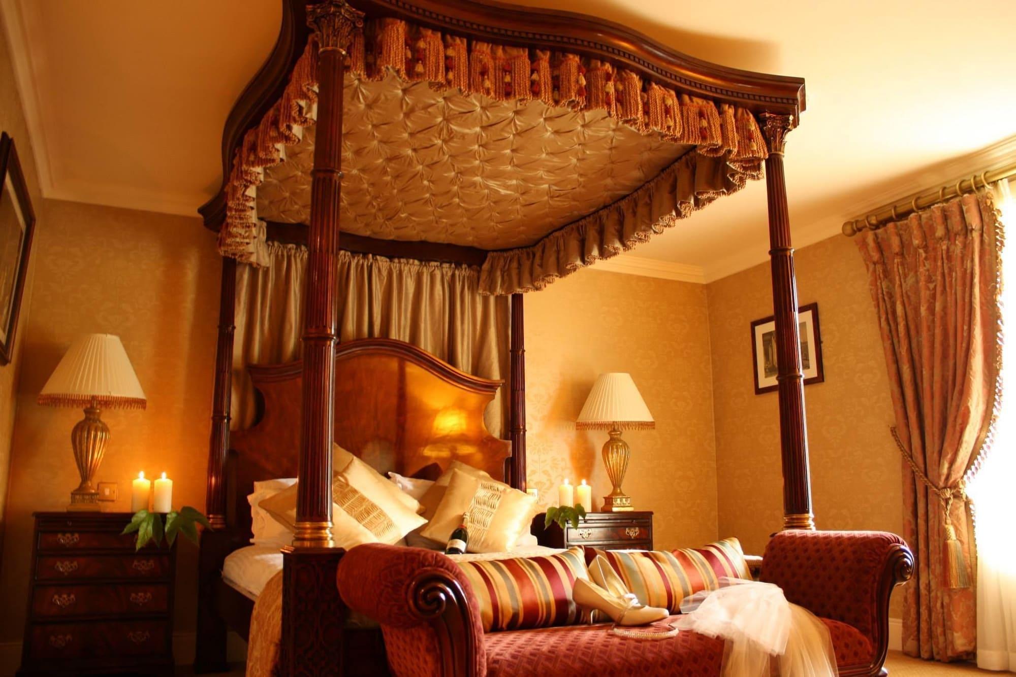 Finnstown Castle Hotel Lucan Exterior foto