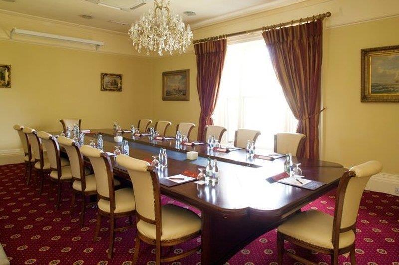 Finnstown Castle Hotel Lucan Negócio foto