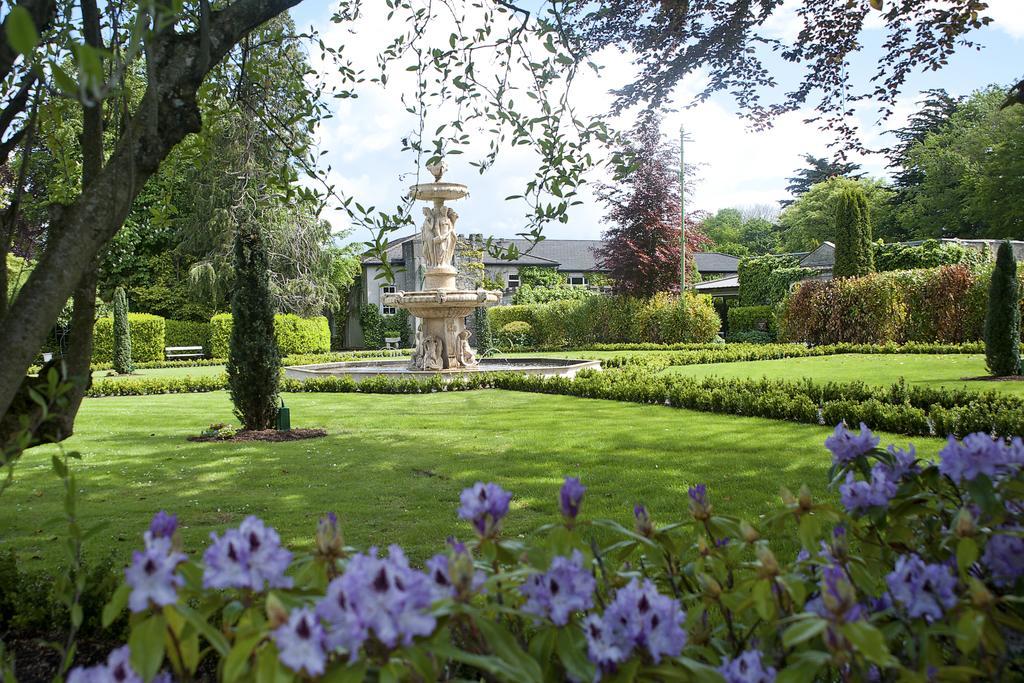 Finnstown Castle Hotel Lucan Exterior foto